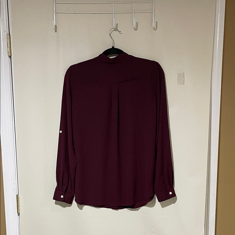 NWOT LOFT Beautiful Women's Burgundy Button Up Blouse Very Soft To Touch SZ M - Picture 11 of 11